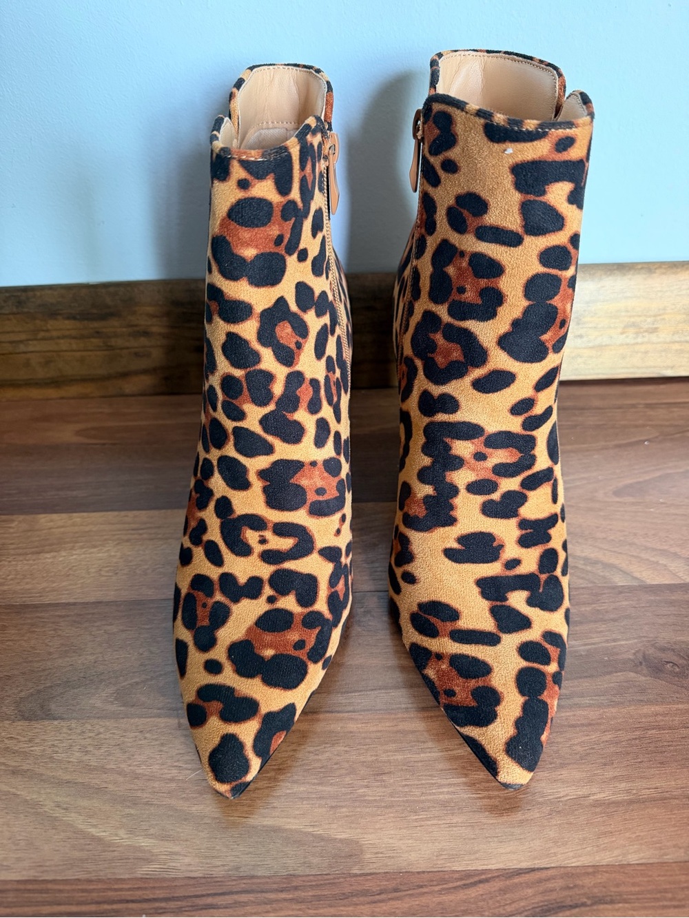 Leopard Print Pointed Toe Ankle Boots - Women